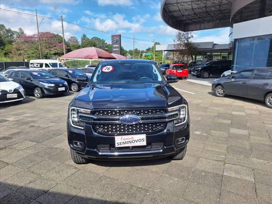FORD RANGER 3.0 V6 TURBO DIESEL CD XLT 4X4 AUTOMÁTICO FORD RANGER 3.0 V6 TURBO DIESEL CD XLT 4X4 AUTOMÁTICO